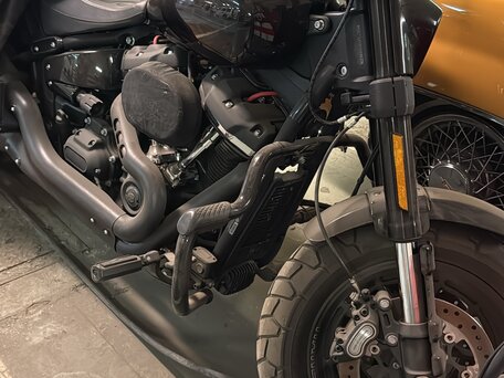 2019 Harley-Davidson Fat Bob, чёрный, 1850000 рублей, вид 3