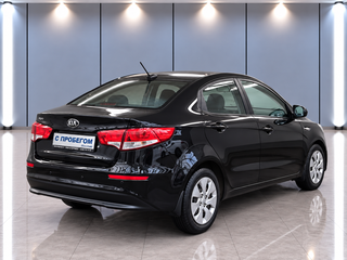 2017 Kia Rio III Рестайлинг, чёрный, 1210000 рублей, вид 4