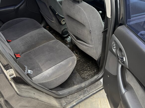 2004 Ford Focus I Рестайлинг, чёрный, 300000 рублей - вид 15