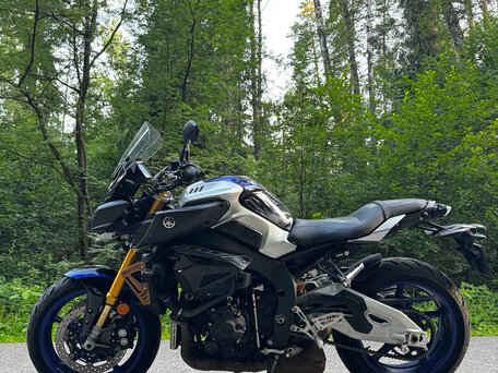 2017 Yamaha MT-10SP, синий, 999999 рублей, вид 2