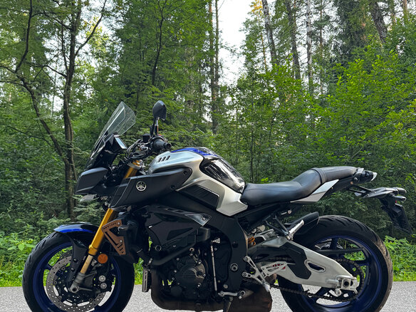 2017 Yamaha MT-10SP, синий, 999999 рублей - вид 1