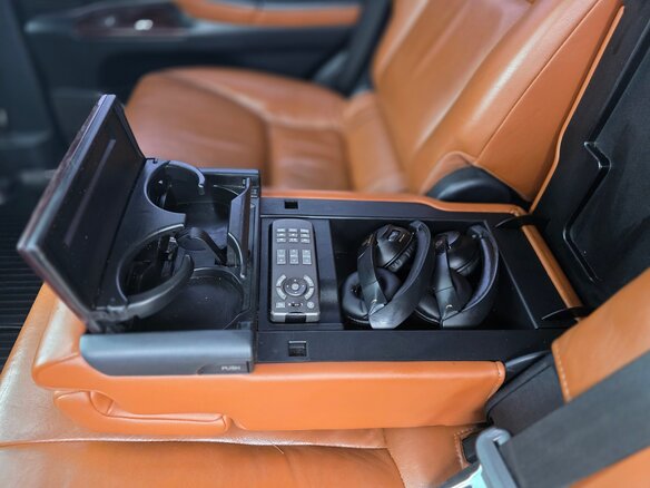 2012 Lexus LX 570 III Рестайлинг, чёрный, 4300000 рублей - вид 12
