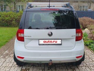 2017 Skoda Yeti I Рестайлинг, белый, 1450000 рублей, вид 2