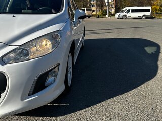 2012 Peugeot 308 I Рестайлинг, белый, 423000 рублей, вид 4