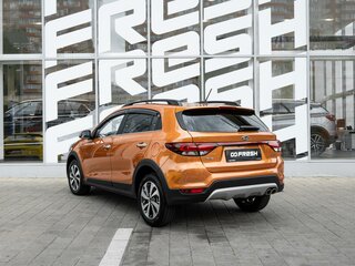 2019 Kia Rio X-Line IV, оранжевый, 1750000 рублей, вид 2