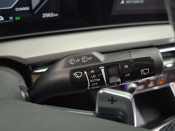 2026 Kia Niro II Рестайлинг, белый, 3218999 рублей - вид 11