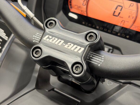 2025 BRP Can-Am Outlander Max XT-P 1000R, чёрный, 2295000 рублей - вид 15