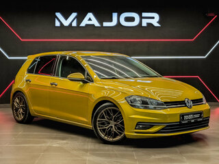 2018 Volkswagen Golf VII Рестайлинг, коричневый, 1850000 рублей, вид 3