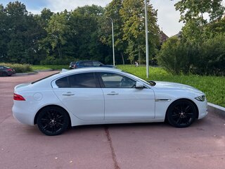 2015 Jaguar XE EcoBoost I, белый, 2100000 рублей, вид 4