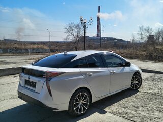 2016 Toyota Prius IV (XW50), белый, 1350000 рублей, вид 5