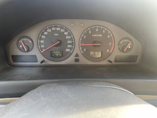 2002 Volvo V70 II, красный, 520000 рублей, вид 5