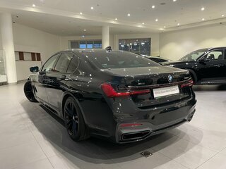 2021 BMW 7 серии 730d xDrive VI (G11/G12) Рестайлинг, чёрный, 5797000 рублей, вид 4