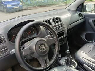 2013 Volkswagen Polo V, белый, 650000 рублей, вид 3