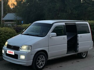2000 Honda Stepwgn I Рестайлинг, белый, 435000 рублей, вид 1