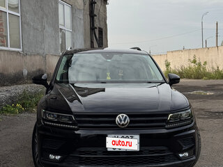 2017 Volkswagen Tiguan II, чёрный, 1950000 рублей, вид 2