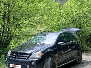 2008 Mercedes-Benz M-Класс 500 II (W164), чёрный, 800000 рублей, вид 2