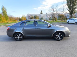 2014 Geely Emgrand EC7, серый, 649000 рублей, вид 4