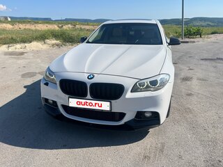 2011 BMW 5 серии 535i xDrive VI (F10/F11/F07), белый, 1850000 рублей, вид 3