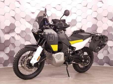 2022 Husqvarna Norden 901, чёрный, 1297000 рублей, вид 2