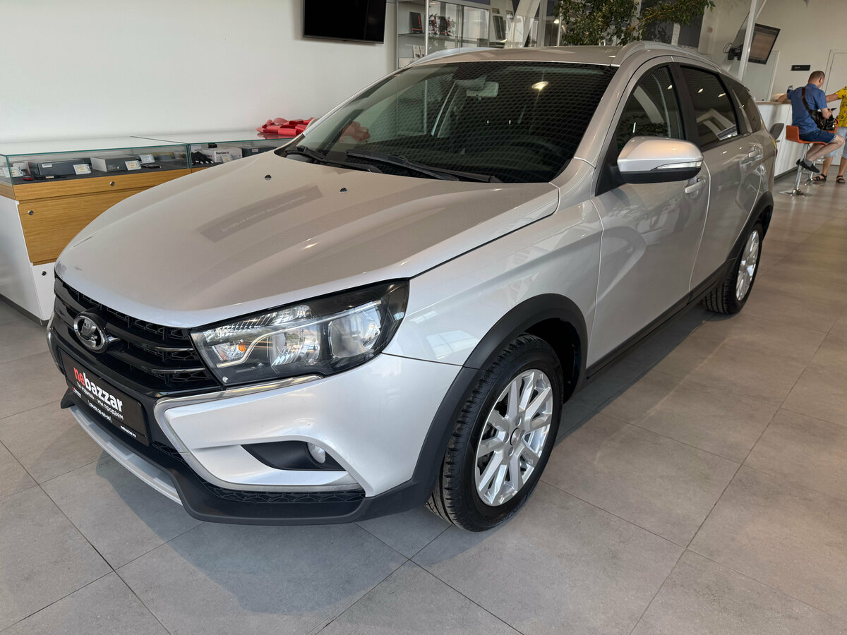 Открыть фотографии: Lada (ВАЗ) Vesta I