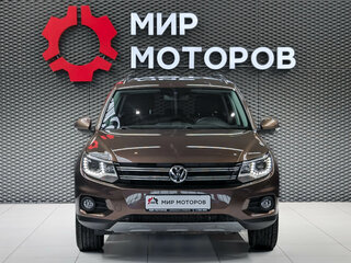 2015 Volkswagen Tiguan I Рестайлинг, коричневый, 1760000 рублей, вид 2