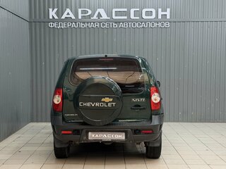 2012 Chevrolet Niva I Рестайлинг, зелёный, 489000 рублей, вид 4