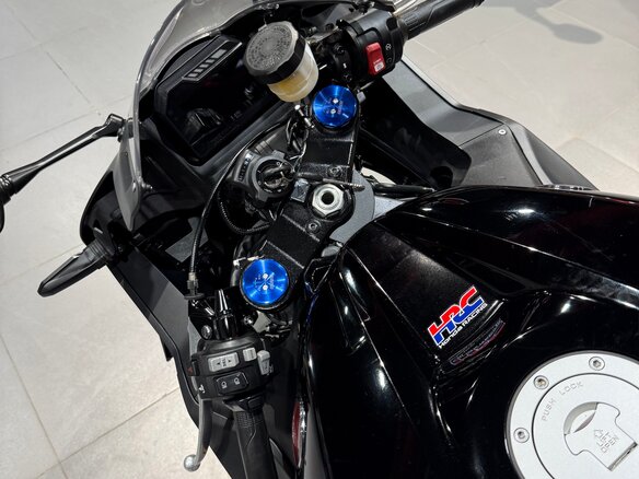 2023 Honda CBR 600RR, чёрный, 895000 рублей - вид 13