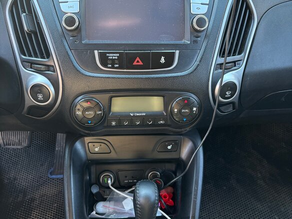 2010 Hyundai ix35 I, синий, 725000 рублей - вид 14