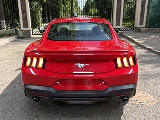 2023 Ford Mustang VII, красный, 6555000 рублей, вид 3