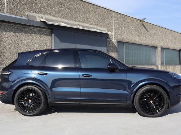 2025 Porsche Cayenne III Рестайлинг, синий, 14500000 рублей - вид 4