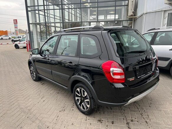 2026 Lada (ВАЗ) Granta Cross I Рестайлинг, чёрный, 1196000 рублей - вид 5