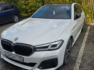 2021 BMW 5 серии 530i xDrive VII (G30/G31/G38) Рестайлинг, белый, 5350000 рублей, вид 5
