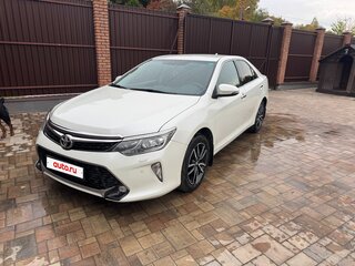 2017 Toyota Camry VII (XV50) Рестайлинг 2, белый, 1920000 рублей, вид 1