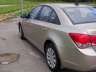 2012 Chevrolet Cruze I, бежевый, 680000 рублей, вид 3
