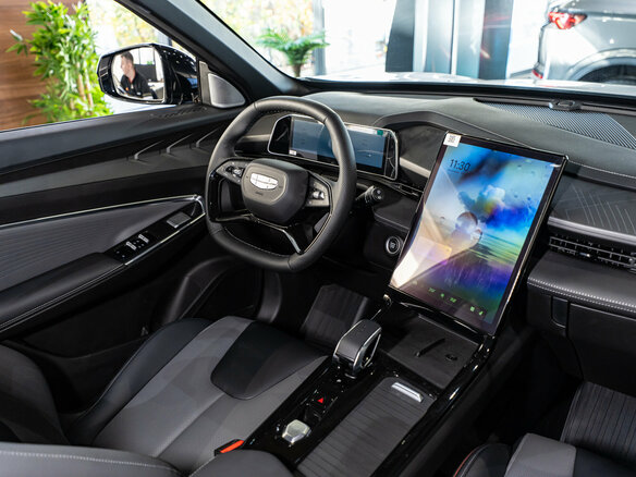 2026 Geely Cityray, серебристый, 3384990 рублей - вид 6
