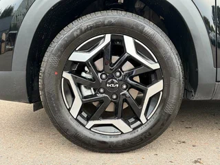 2026 Kia Seltos I Рестайлинг, чёрный, 3090000 рублей, вид 3