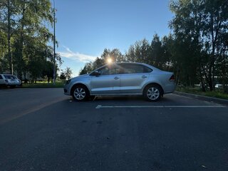 2013 Volkswagen Polo V, серебристый, 530000 рублей, вид 3
