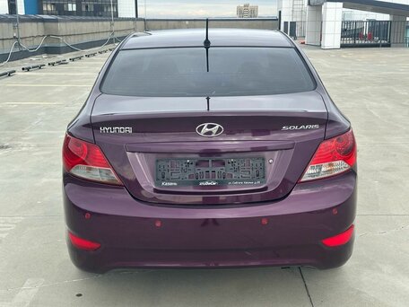 2012 Hyundai Solaris I, фиолетовый, 730000 рублей, вид 4
