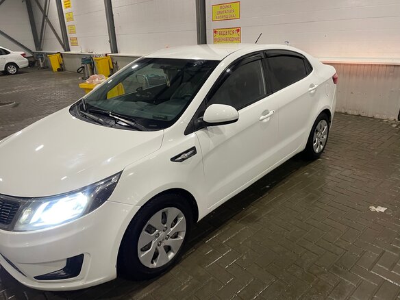 2014 Kia Rio III, белый, 739000 рублей