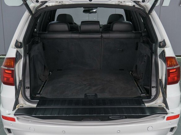 2011 BMW X5 M I (E70), белый - вид 20