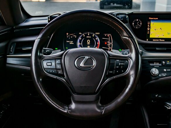 2021 Lexus ES 250 VII, белый, 3180000 рублей - вид 17