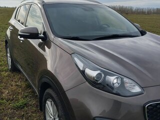 2018 Kia Sportage IV, коричневый, 1650000 рублей, вид 2