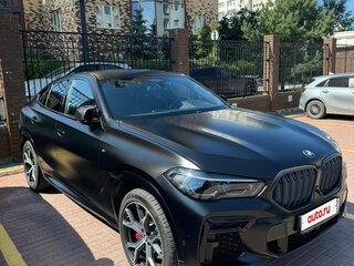 2021 BMW X6 40i III (G06), чёрный, 7600000 рублей, вид 1
