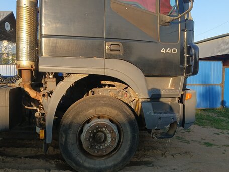 2006 Iveco Trakker, чёрный, 2500000 рублей, вид 4