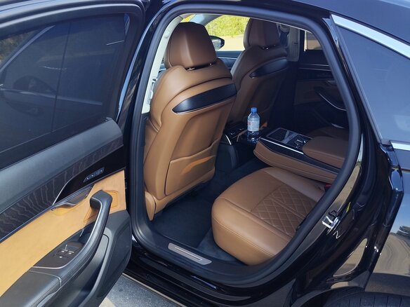 2018 Audi A8 55 TFSI IV (D5), чёрный, 4400000 рублей - вид 12