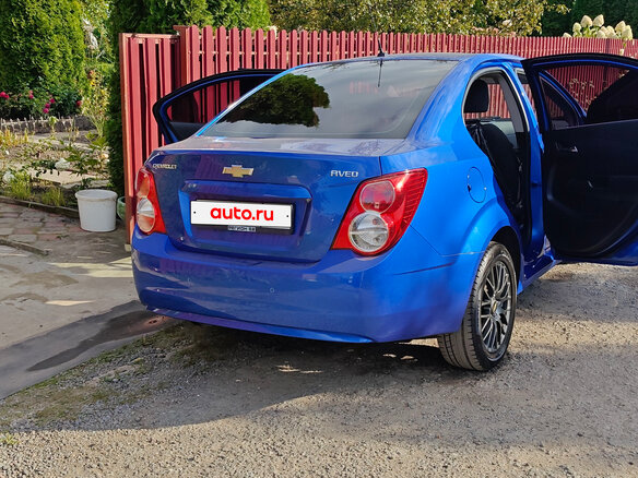 2013 Chevrolet Aveo II, синий, 830000 рублей - вид 3