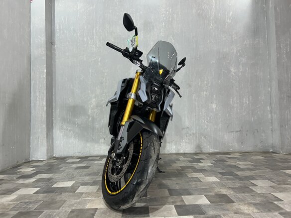 2022 Suzuki GSX-S 1000, серый, 1099000 рублей - вид 8