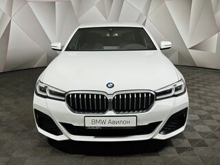 2020 BMW 5 серии 520d xDrive VII (G30/G31/G38) Рестайлинг, белый, 4750000 рублей, вид 3