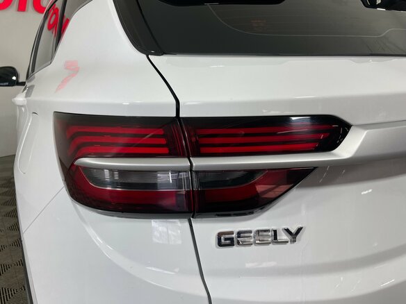 2023 Geely Coolray I, белый, 1633000 рублей - вид 8