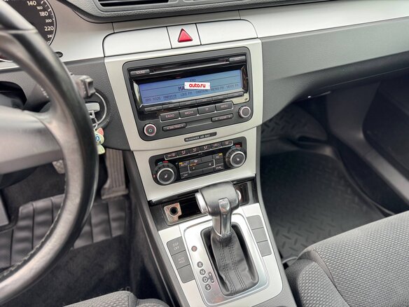 2010 Volkswagen Passat B6, чёрный - вид 15